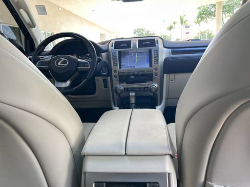 Used 2021 Lexus GX 460 Premium image 34