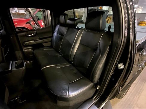 Used 2020 Toyota Tacoma TRD Sport image 20