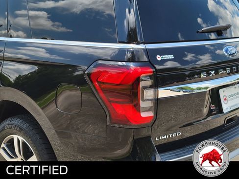 Used 2022 Ford Expedition Limited AWD/4WD image 12