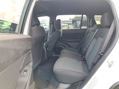 New 2026 Jeep Cherokee Laredo image 13