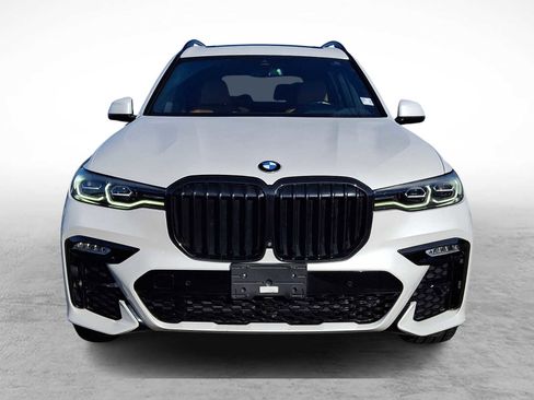 Used 2021 BMW X7 xDrive40i w/ M Sport Package AWD/4WD image 2
