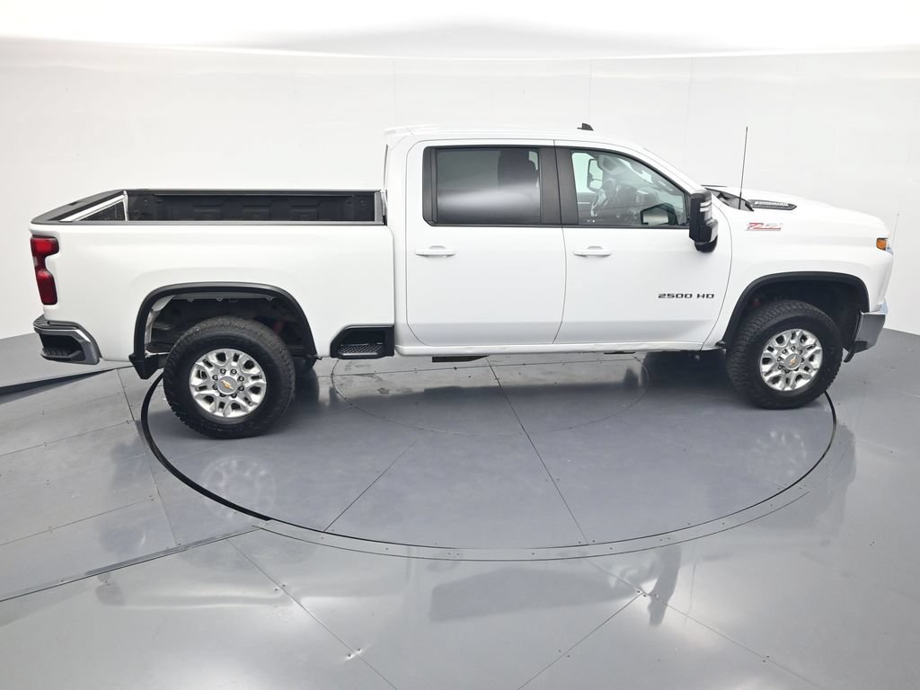 Used 2023 Chevrolet Silverado 2500 LT AWD/4WD image 38