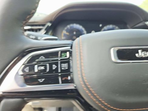 Used 2026 Jeep Grand Cherokee Summit w/ Obsidian Package AWD/4WD image 19