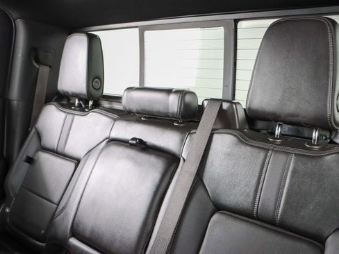 Used 2021 Chevrolet Silverado 1500 High Country w/ Safety Package II image 27