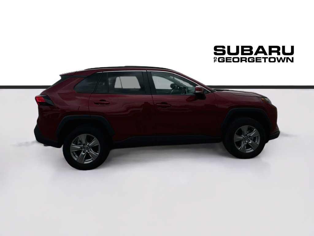 Used 2025 Toyota RAV4 XLE AWD/4WD image 8