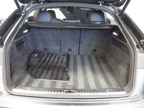 Used 2022 Audi RS Q8 w/ Carbon Optic Package image 34