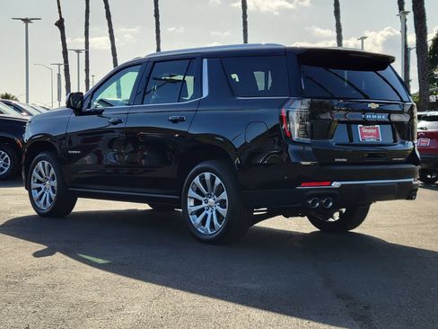 Used 2026 Chevrolet Tahoe Premier RWD image 2
