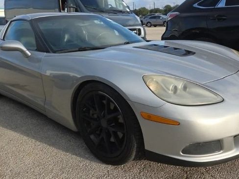 Used 2007 Chevrolet Corvette Coupe RWD image 1