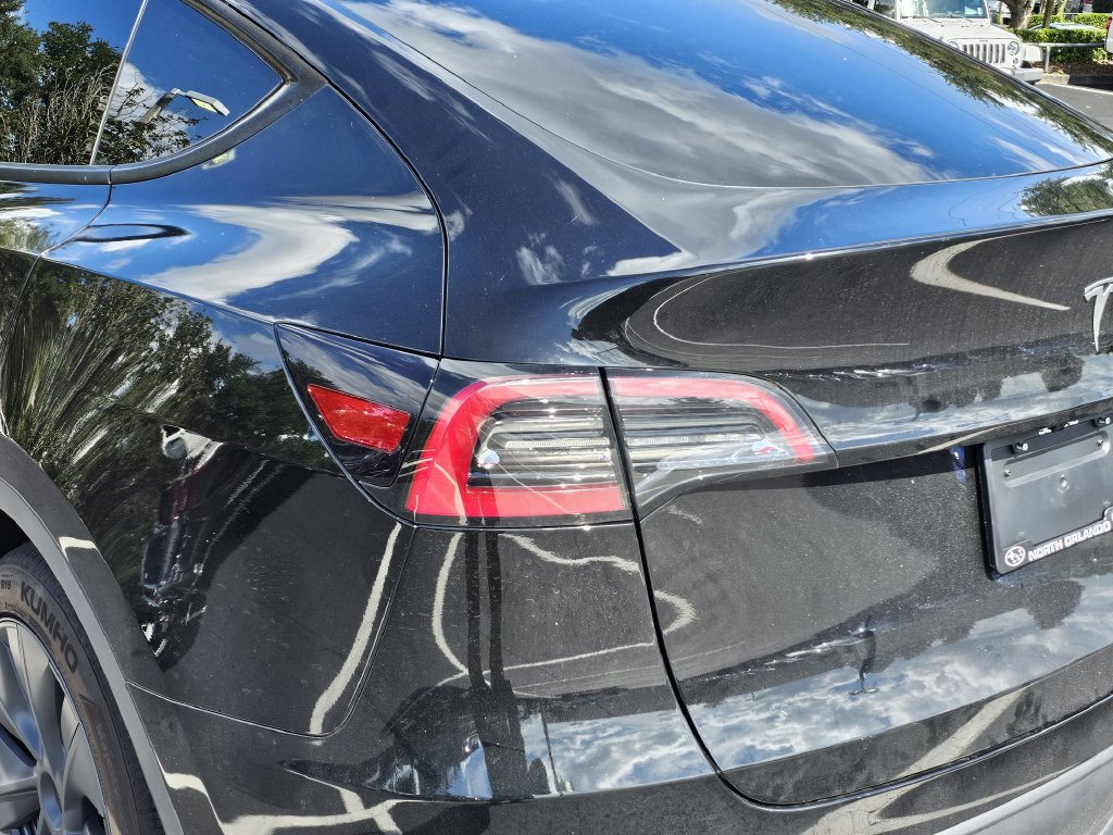 Used 2025 Tesla Model Y Long Range RWD image 7