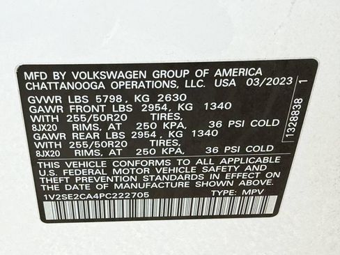 Certified 2023 Volkswagen Atlas Cross Sport SEL R-Line AWD/4WD image 35