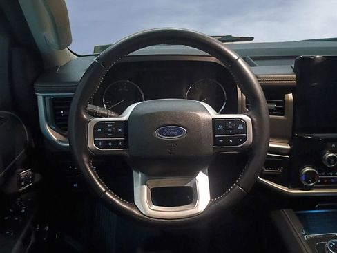 Used 2024 Ford Expedition Max XLT image 12