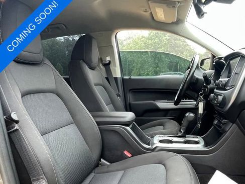 Used 2016 Chevrolet Colorado LT w/ LT Convenience Package RWD image 5