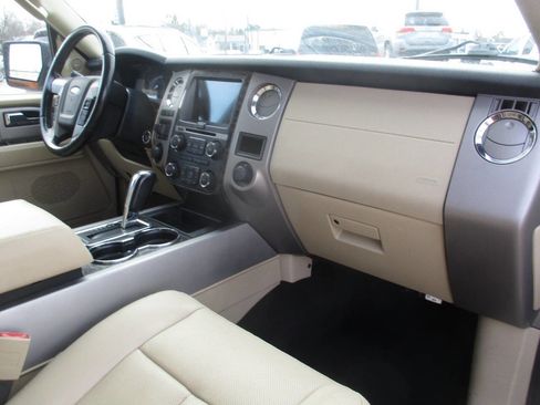 Used 2017 Ford Expedition EL Limited w/ Equipment Group 301A image 40