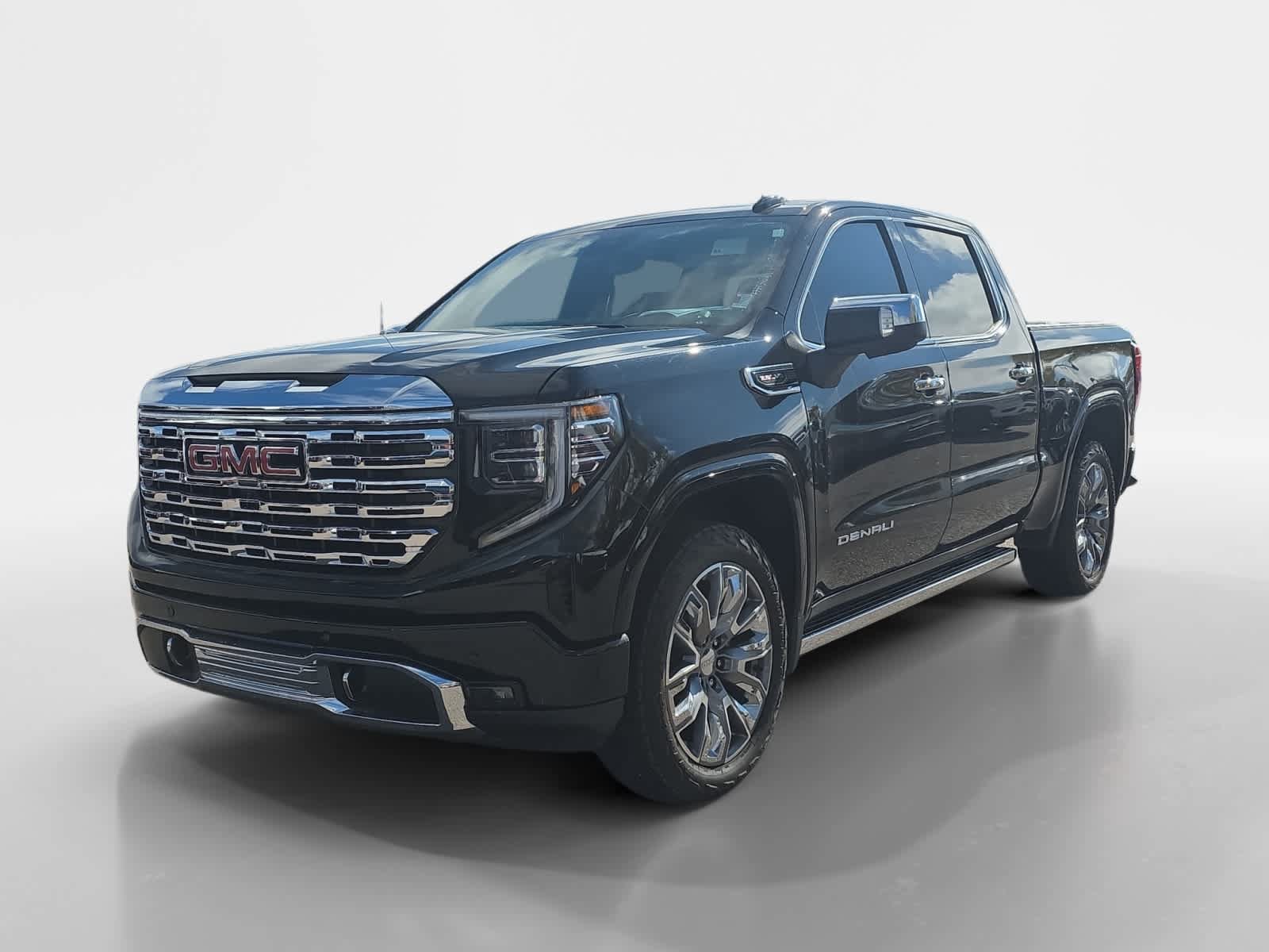 Used 2024 GMC Sierra 1500 Denali w/ Denali Reserve Package AWD/4WD image 1