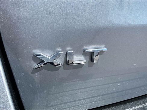 Used 2023 Ford Expedition XLT RWD image 29