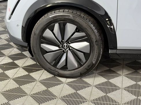 Used 2023 Nissan Ariya image 13