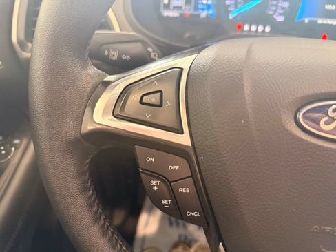 Used 2024 Ford Edge SEL AWD/4WD image 25