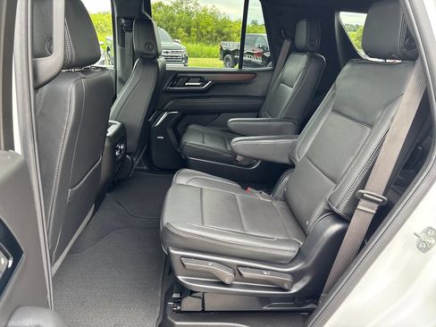 Certified 2025 GMC Yukon Denali AWD/4WD image 30
