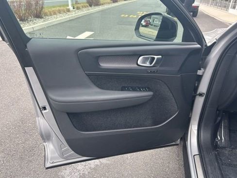 Certified 2025 Volvo XC40 B5 Plus image 16