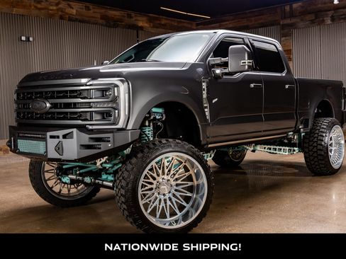 Used 2023 Ford F250 Platinum image 4