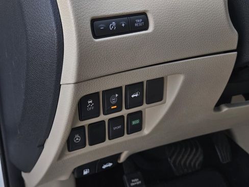 Used 2017 Nissan Rogue SL w/ SL Premium Package image 18