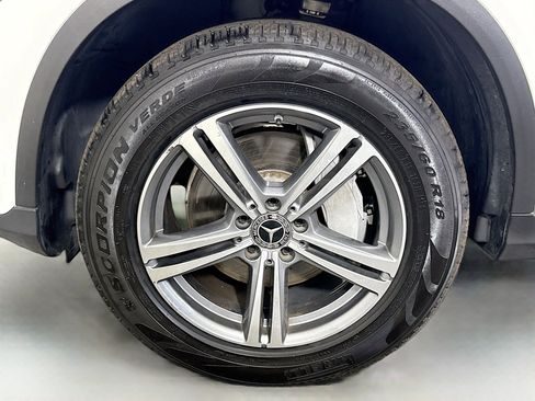 Used 2021 Mercedes-Benz GLC 300 image 38