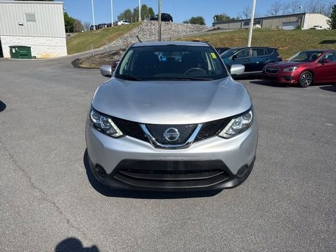 Used 2019 Nissan Rogue Sport S w/ Appearance Package FWD image 3