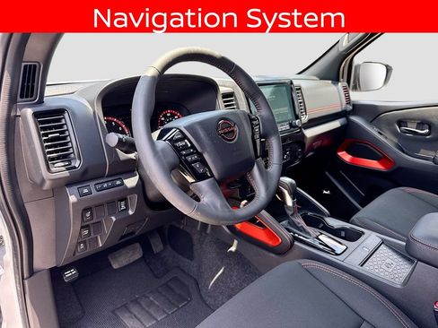 Used 2024 Nissan Frontier Pro-X w/ Pro Convenience Package RWD image 9