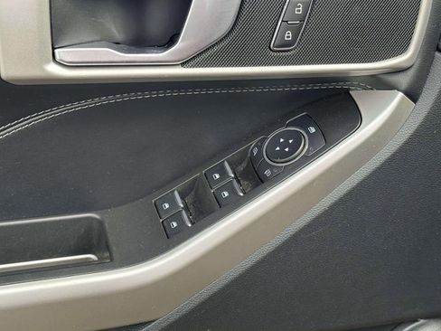 Certified 2023 Ford Explorer XLT image 17