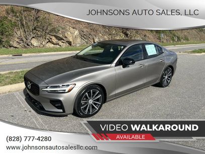 Used 2021 Volvo S60 T5 Momentum