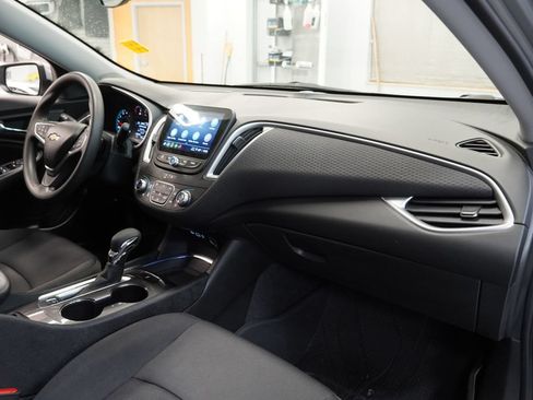 Used 2023 Chevrolet Malibu LT w/ LPO, Floor Liner Package FWD image 33