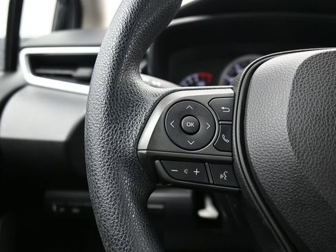 Used 2020 Toyota Corolla LE FWD image 48