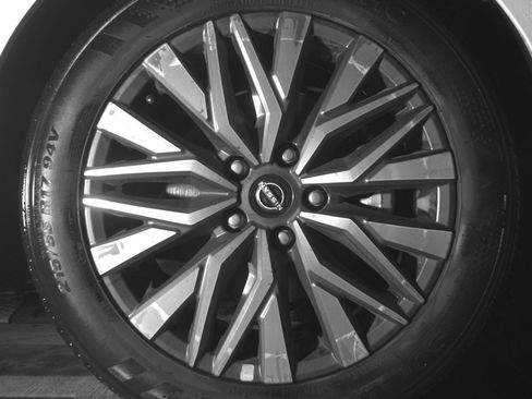 Used 2025 Nissan Altima 2.5 SV FWD image 13