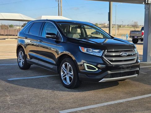 Used 2015 Ford Edge Titanium image 3