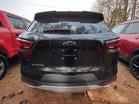 Used 2024 Chevrolet Blazer LT w/ Convenience Package image 7