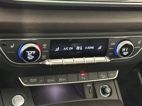 Used 2023 Audi Q5 2.0T Premium w/ Convenience Package image 19