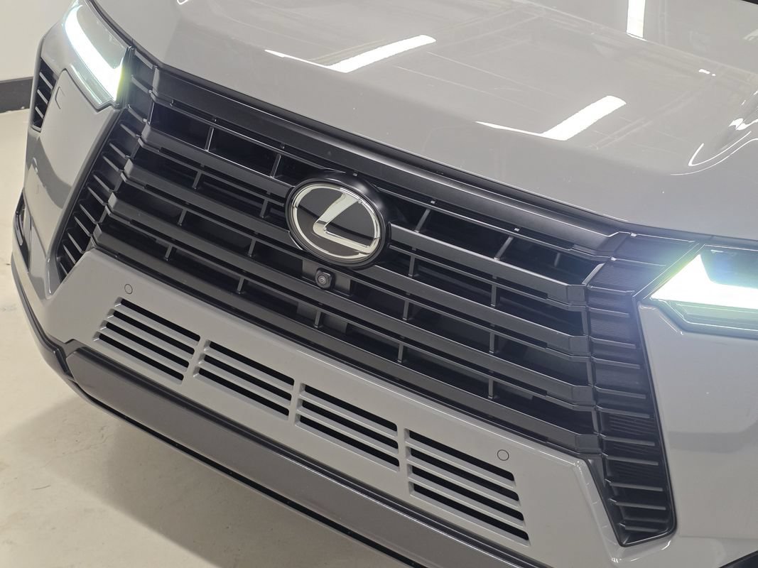 Used 2024 Lexus GX 550 w/ Cold Area Package AWD/4WD image 47