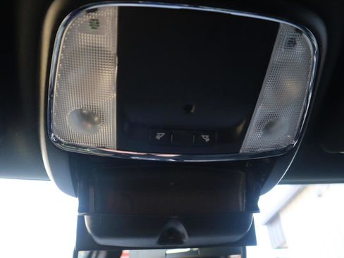 Used 2019 Jeep Grand Cherokee Laredo w/ 18" Wheel & 8.4" Radio Group image 86