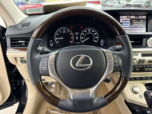 Used 2014 Lexus ES 350 w/ Luxury Package FWD image 14
