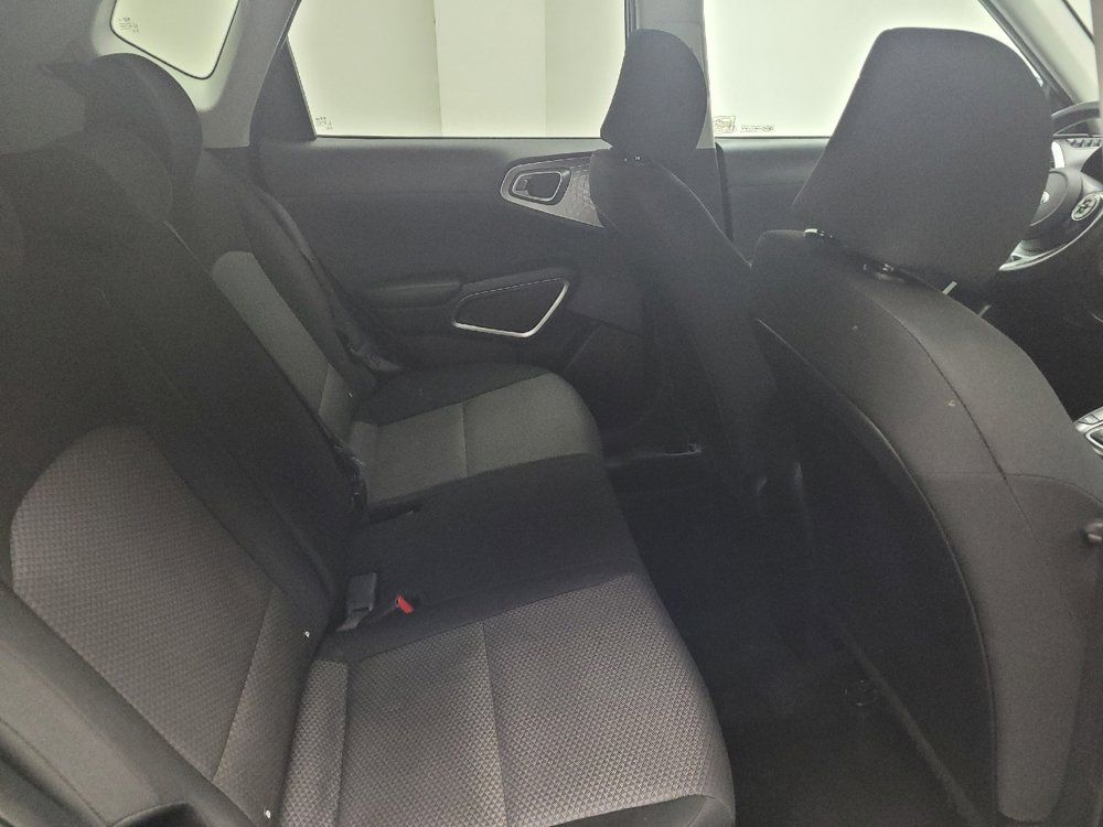 Used 2020 Kia Soul LX FWD image 19