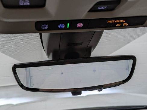 Used 2021 GMC Yukon Denali w/ Denali Premium Package image 7