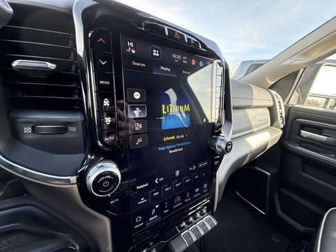 Used 2024 RAM 2500 Laramie image 19