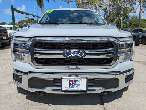 Used 2025 Ford F150 Lariat w/ Equipment Group 501A Mid AWD/4WD image 8