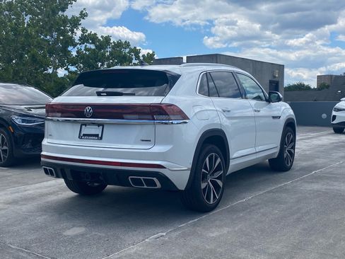 Used 2026 Volkswagen Atlas Cross Sport SEL Premium R-Line AWD/4WD image 3