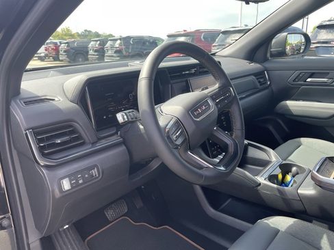 Used 2026 GMC Terrain AT4 w/ Technology Package II image 10