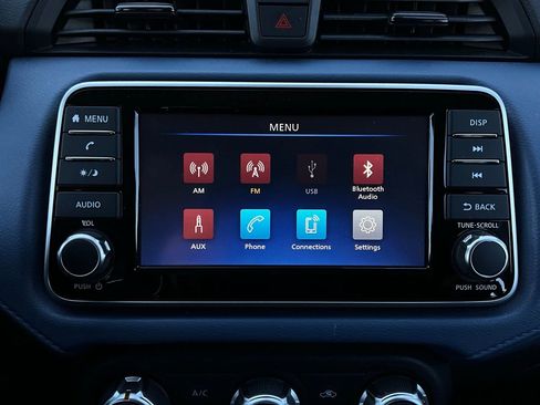 Used 2025 Nissan Versa SV image 24