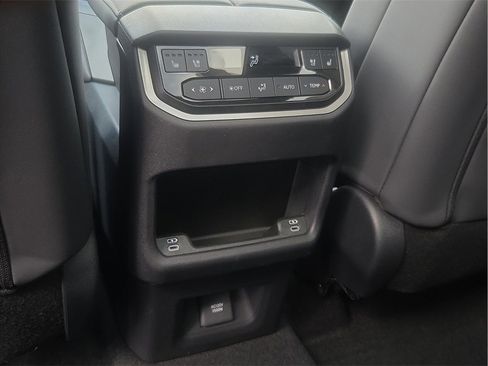 New 2026 Lexus TX 500h AWD image 14