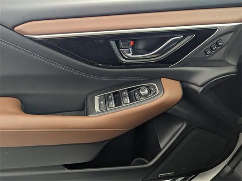 Used 2022 Subaru Outback Touring image 29