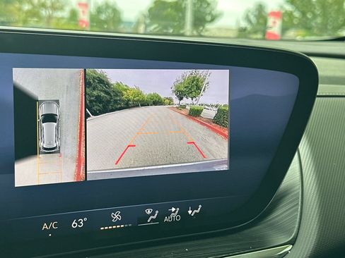 Used 2024 Buick Envision Preferred AWD/4WD image 27