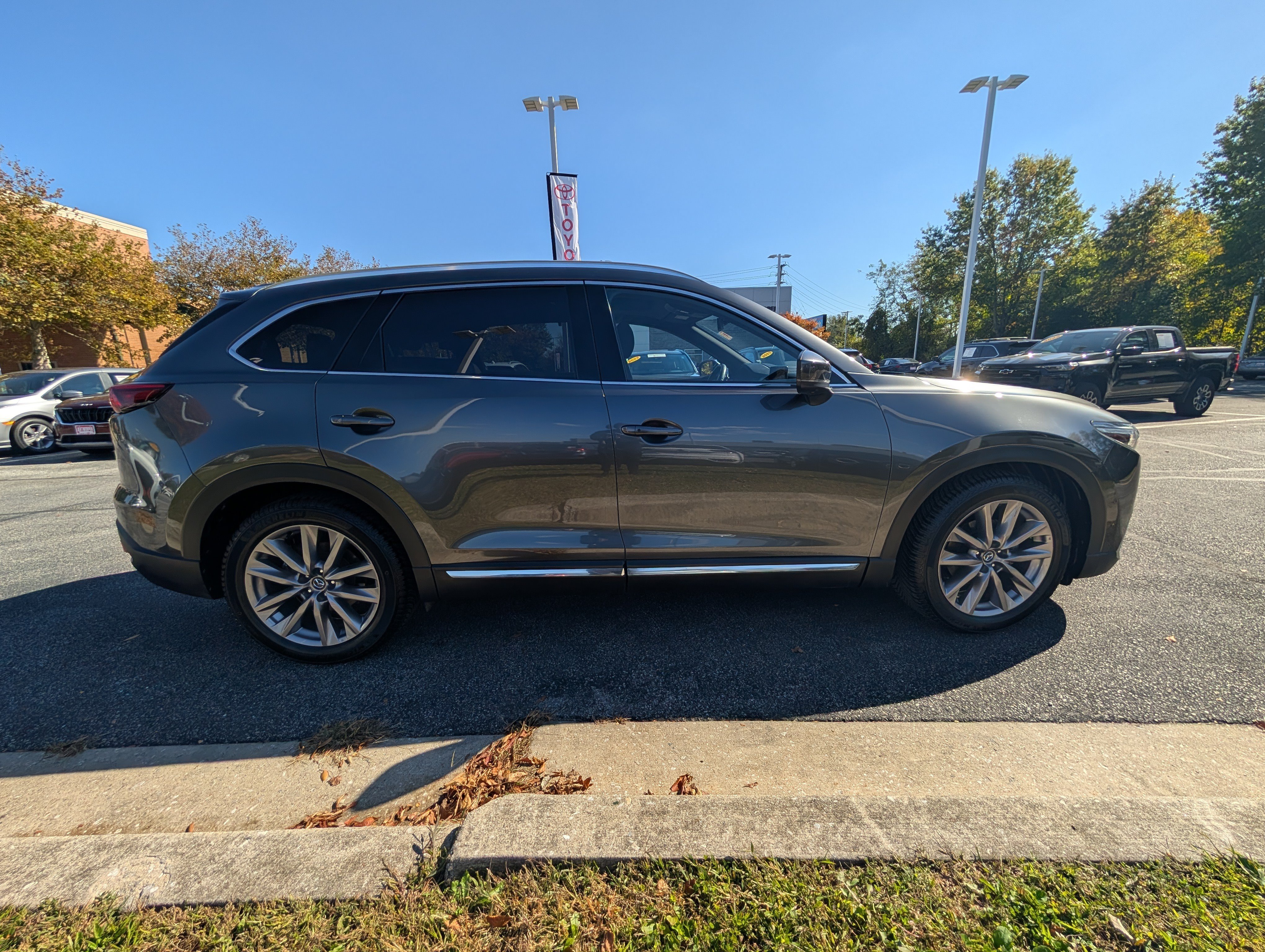 Used 2023 MAZDA CX-9 Grand Touring AWD/4WD image 2